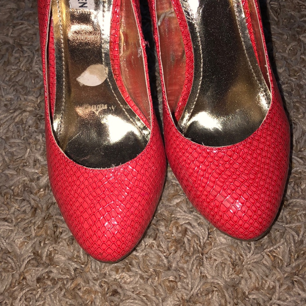 Steve Madden Coral Pumps